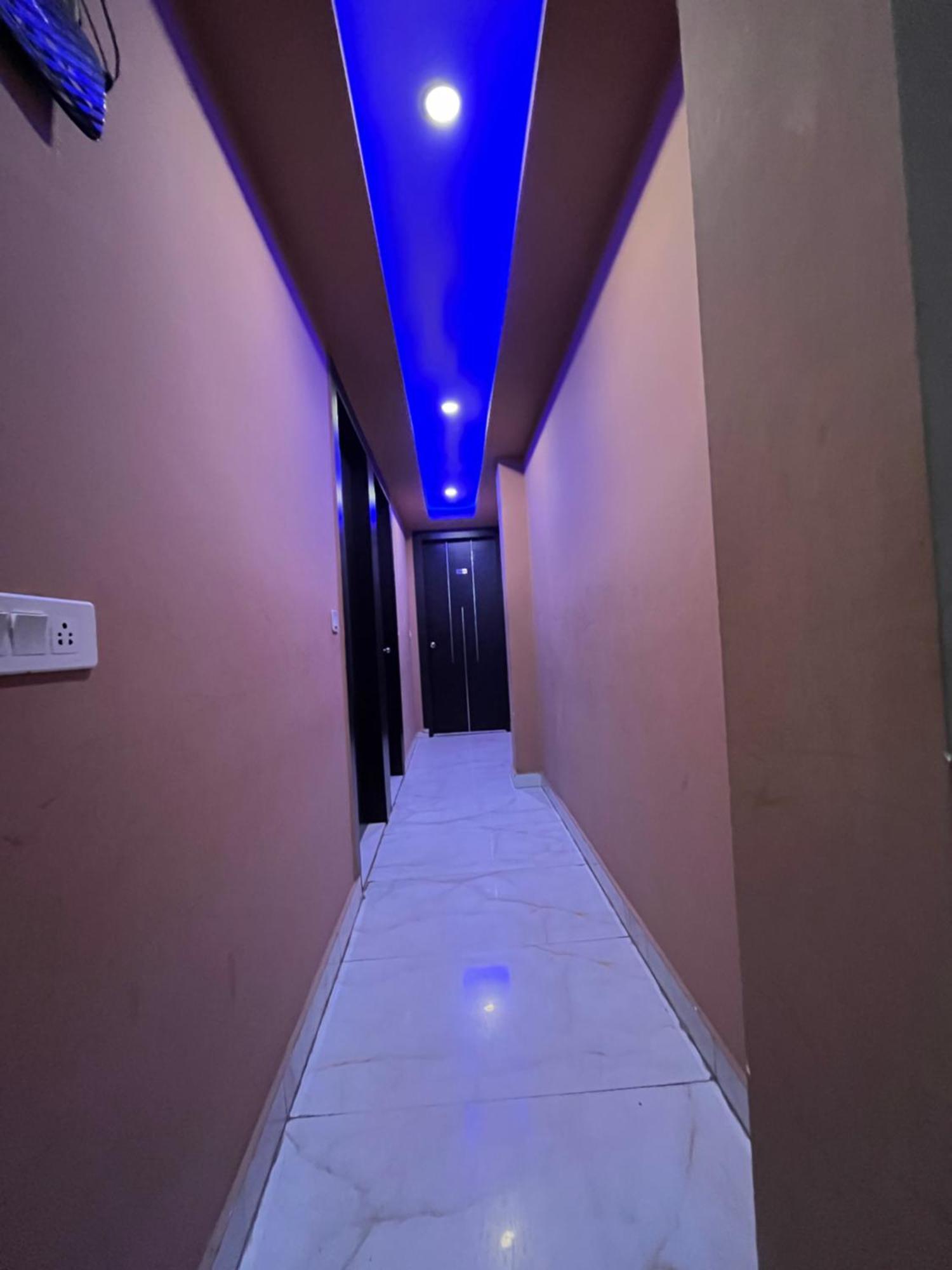 Jupiter Plaza Delhi Airport Hotel Új-Delhi Kültér fotó